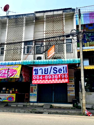 อาคารพาณิชย์ ไนท์บาซาร์เชียงใหม่ :  📌📌ขายอาคารพาณิชย์ 2 ชั้น📌📌 🏢✨ทำเลทอง ในเชียงใหม่ ลงทุนก็คุ้ม อยู่อาศัยก็สะดวก! 📍 อยู่ตรงข้าม โรงเรียนพระหฤทัย เชียงใหม่