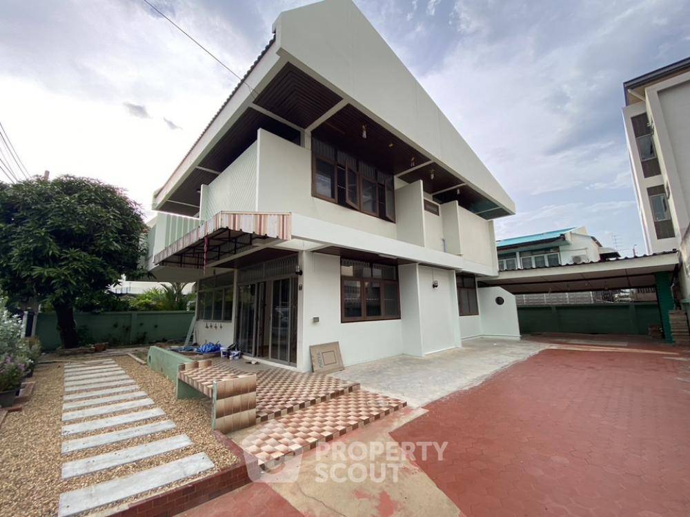 รูป บ้านเดี่ยว 4 ห้องนอน ย่านบ้านช่างหล่อ บางกอกน้อย ใกล้ MRT สนามไชย (ID 1347361) - รูปที่ 2/10
