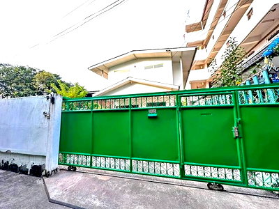 Houses for rent Bangna Commercial College : Sukhumvit Expressway 60-68, BTS Udomsuk 500 m. 2-story detached house for rent, 52 sq m., Berkeley International School 1.8 km., 3 bedrooms, 2
