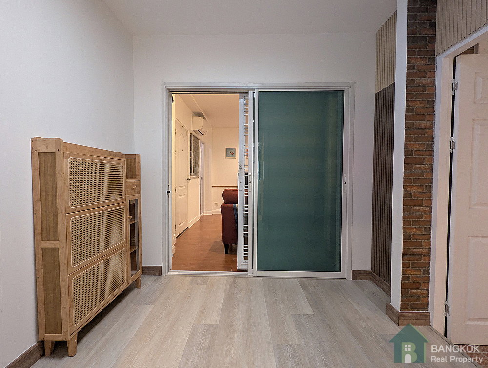 picture Sammakorn Village | Spacious Modern 2 Bed 2 Bath Apartment in Ramkhamhaeng  - 2/13