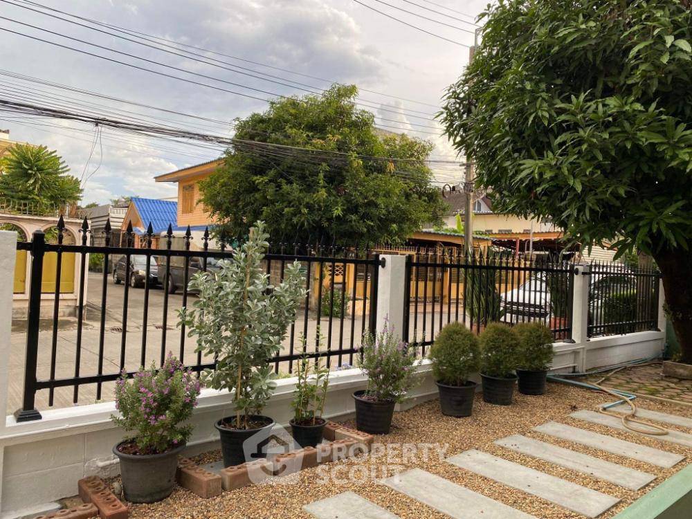 รูป บ้านเดี่ยว 4 ห้องนอน ย่านบ้านช่างหล่อ บางกอกน้อย ใกล้ MRT สนามไชย (ID 1347361) - รูปที่ 3/10