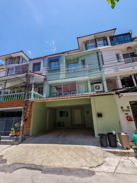 🏢✨ ให้เช่าโฮมออฟฟิศ 4 ชั้น ลาดพร้าว 80 เชื่อมต่อ ลาดพร้าว–รัชดา–เลียบด่วน–เหม่งจ๋าย เหมาะสำหรับทำสำนักงาน บริษัท และอยู่อาศัยในที่เดียว