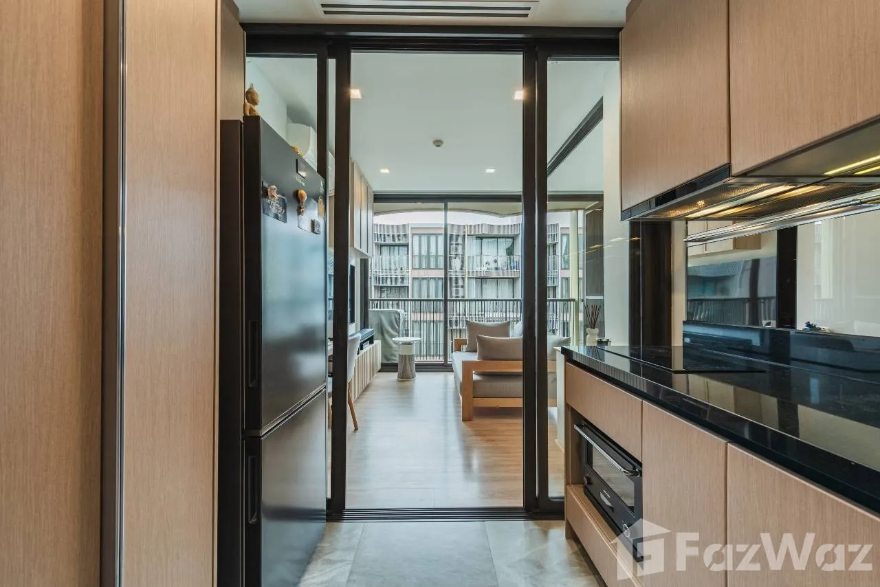 picture Rare Corner Unit with Spacious Balcony 6105806 - 3/26