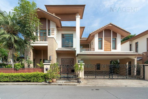 รูปภาพ 📌 ให้เช่าบ้านเดี่ยว 2 ชั้น บ้านแสนสิริ สุขุมวิท 67 4 ห้องนอน 5 ห้องน้ำ