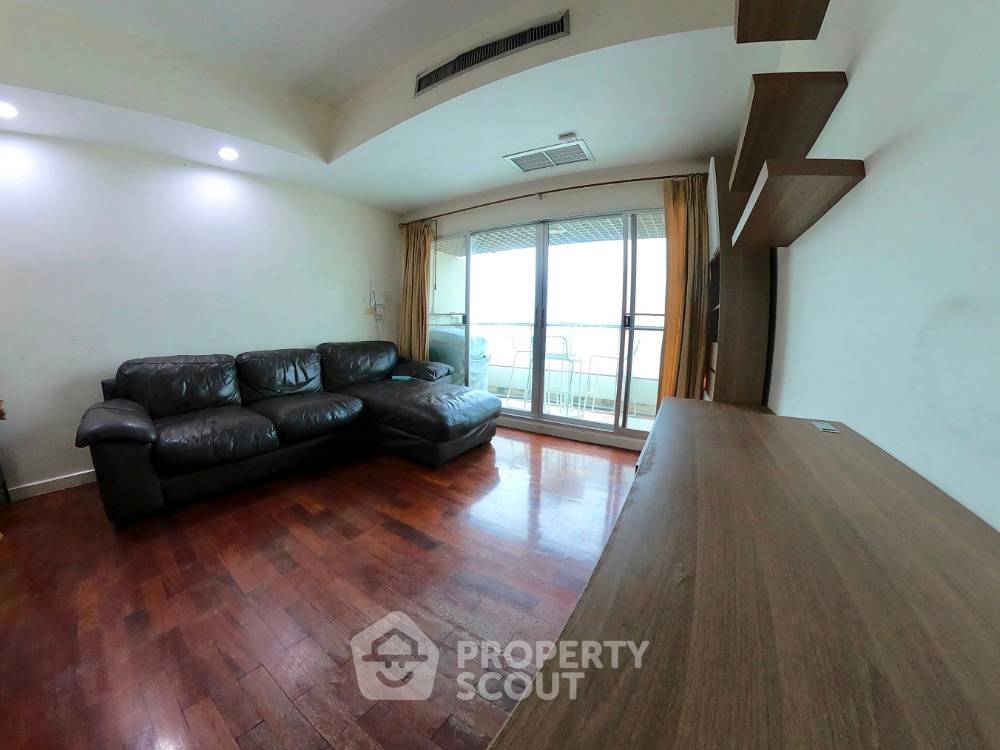 picture 1-BR Baan Nonsi Condo For Sale On Thanon Chan, 49 Sqm (ID 637395) - 3/35