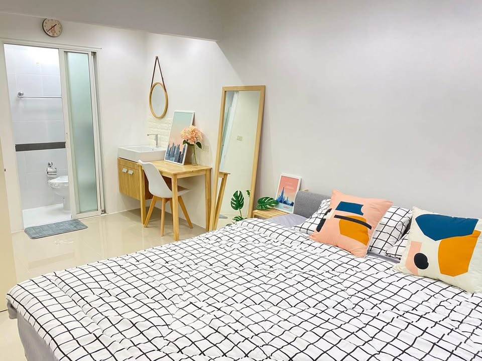 picture 2-BR Condo At A Space Asoke Hide Away Near MRT Phra Ram 9 (ID 3164320) - 3/8