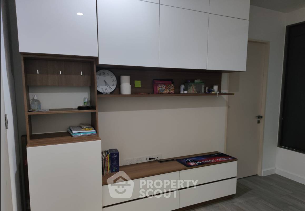 รูป ใกล้ BTS วงเวียนใหญ่ 70 เมตร คอนโด 1 ห้องนอน The Room BTS Wongwianyai (ID 420615) - รูปที่ 4/5