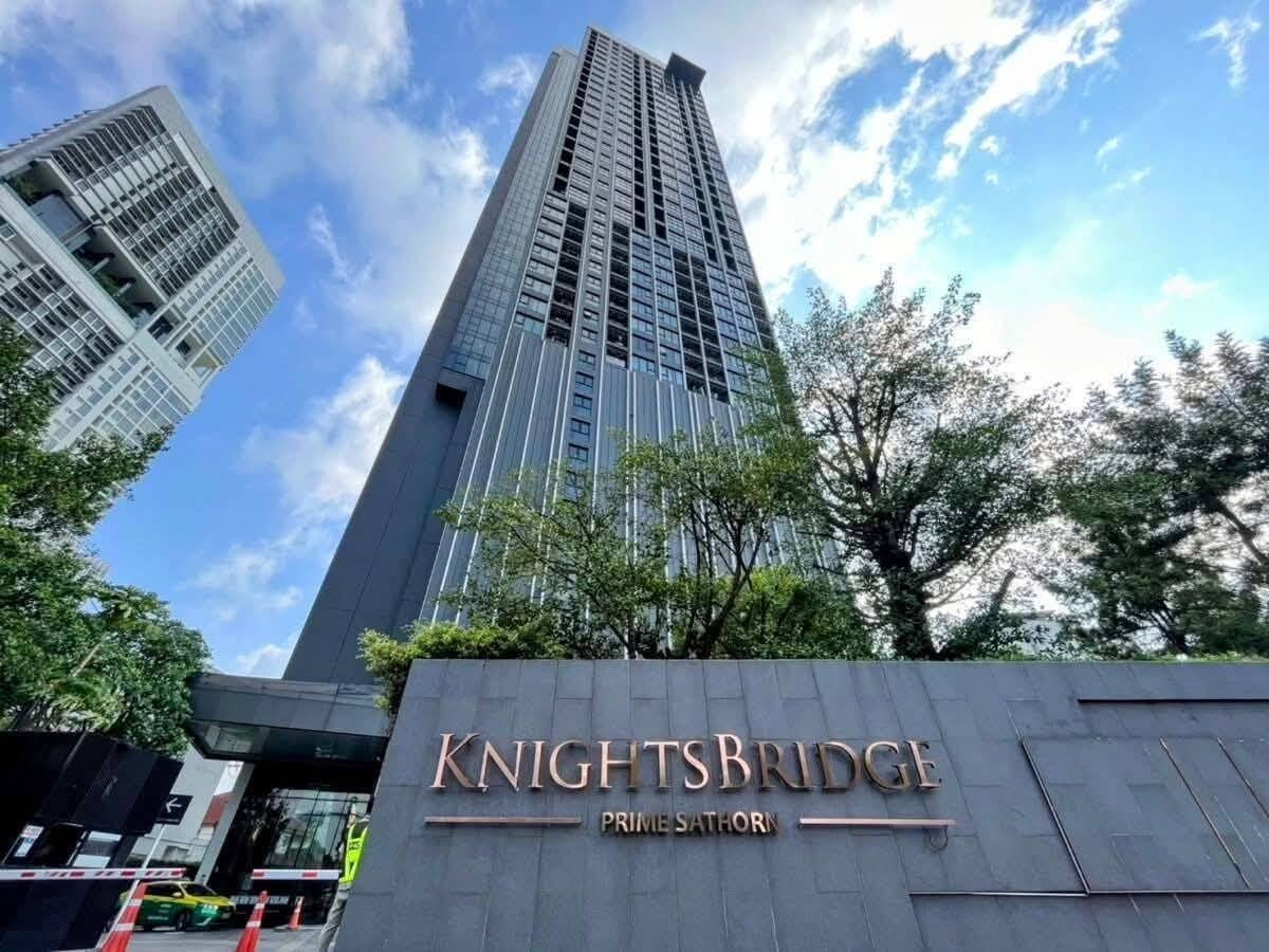 picture For sale KnightsBridge Prime Sathorn Duplex Loft CBD Only THB 5.29M - 8/8