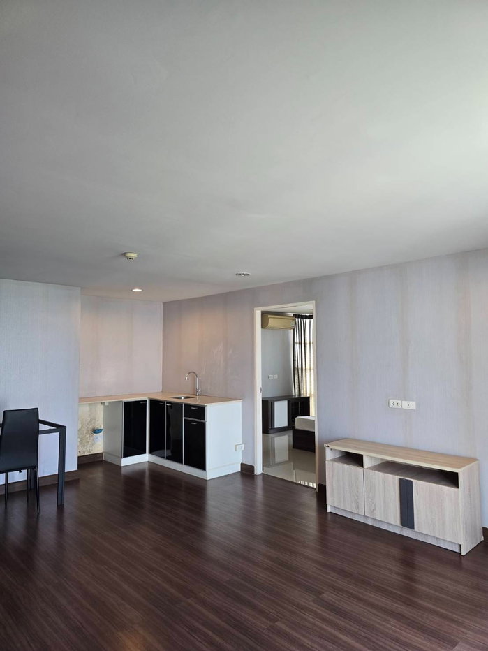picture The Raffles Condominium 2 Bedroom - 3/34