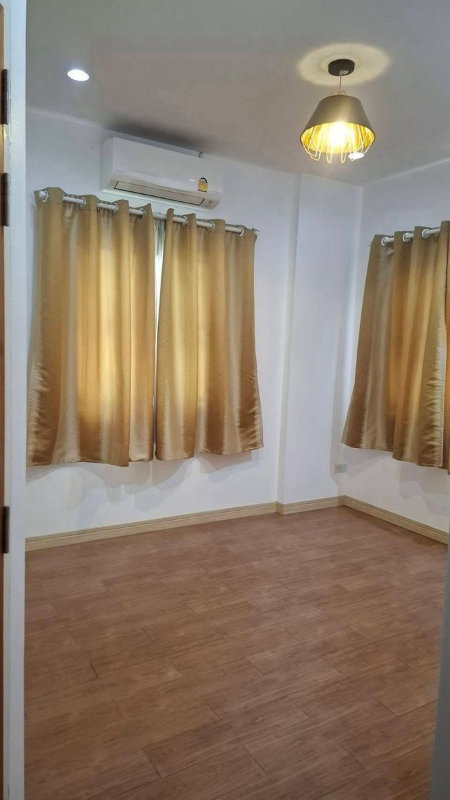 รูป บ้านเดี่ยวให้เช่า อัมพรเพลส ศรีราชา ทำเลดี เดินทางสะดวก - รูปที่ 6/10