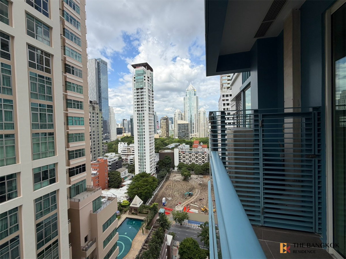 picture Q Langsuan near BTS Ratchadamri Luxury Unit, Ready for You Without the Wait - 7/10