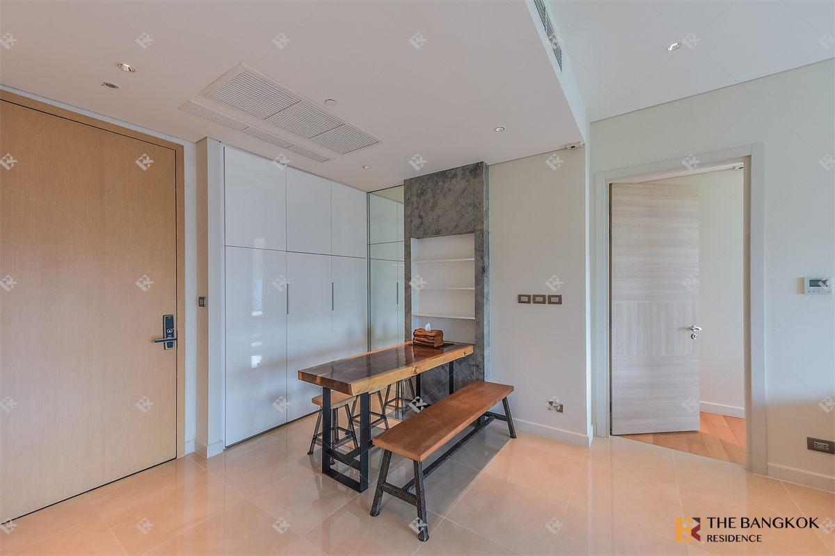 picture Sindhorn Residence - 9/10