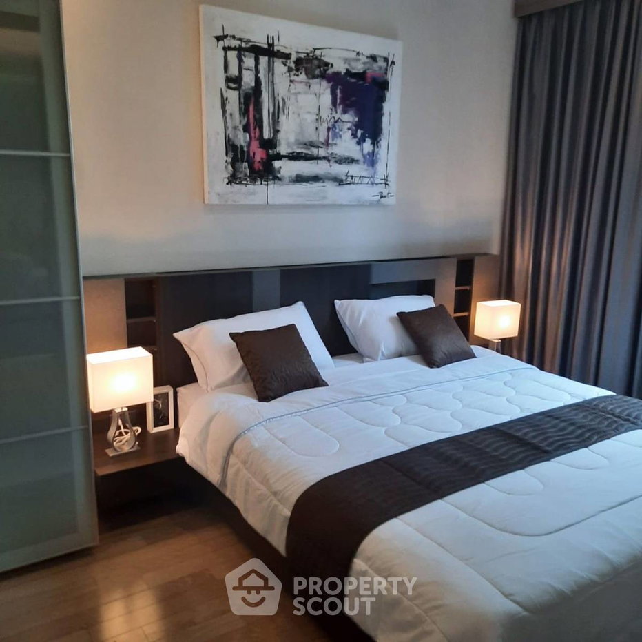 picture Great Value 1-BR At Trapezo Sukhumvit 16, 300m To MRT Queen Sirikit (ID 891425) - 4/9