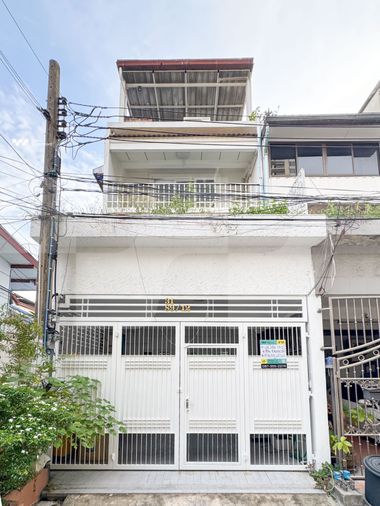 ขายทาวน์โฮม 3 ห้องนอน 300 ตร.ม. 19 ตร.ว. เขตสาทร