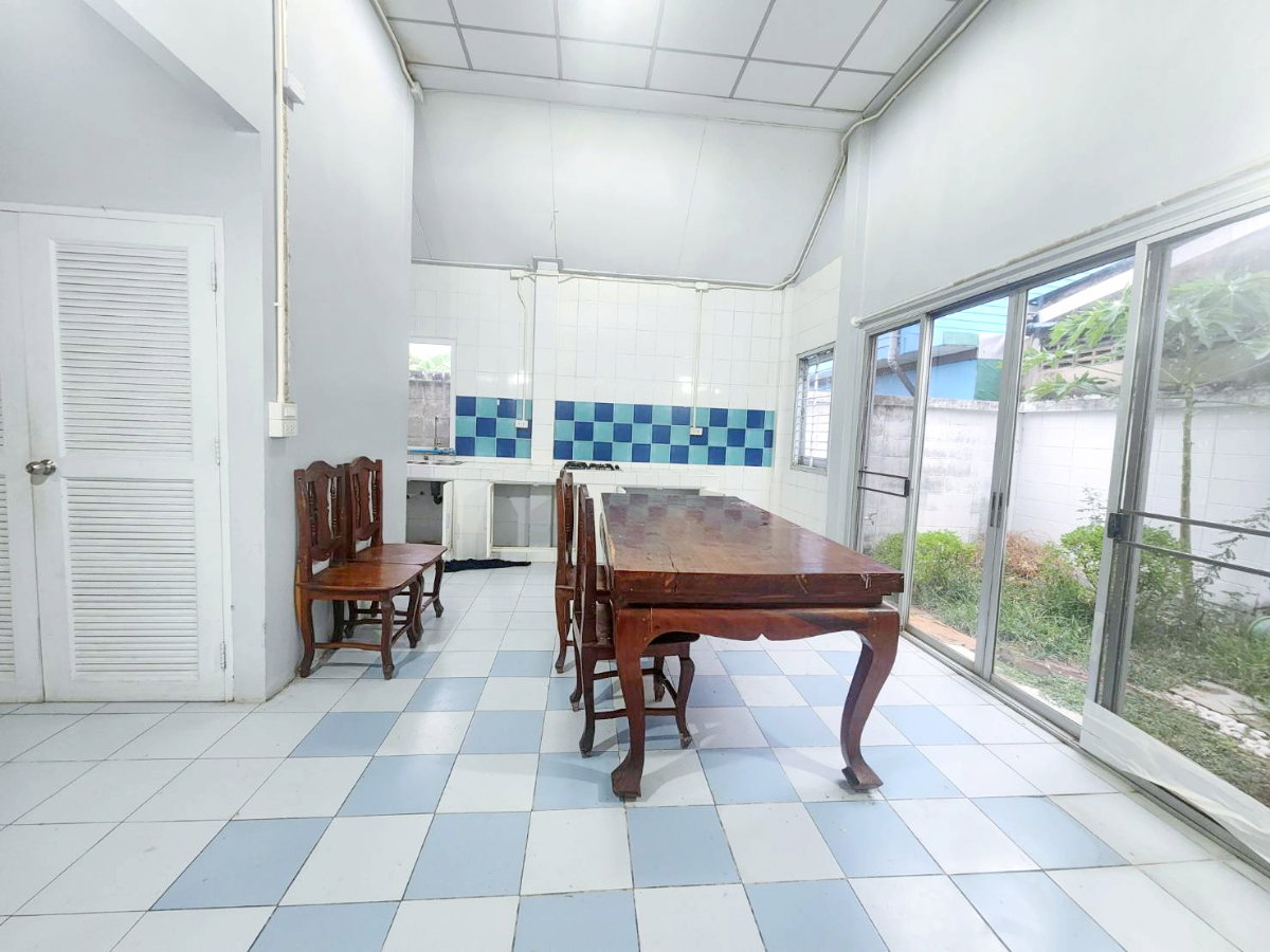 รูป สะพาน99 449 ม. MRT บางซ่อน 1.49 กม.  61 ตร.ว.  198 ตร.ม.  โลตัส ประชาชื่น1-7  บ้านเดี่ยว 2ชั้น 3นอน 2น้ำ พร้อมห้องนอนชั้นล่าง - รูปที่ 11/17