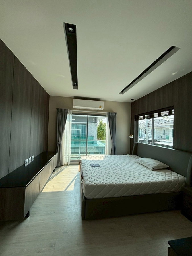 รูป 🏡✨ ให้เช่าบ้านเดี่ยว Perfect Place สุขุมวิท 77 – สุวรรณภูมิ บ้านติดสวนบรรยากาศร่มรื่น ใกล้โรบินสันลาดกระบัง สนามบินสุวรรณภูมิ - รูปที่ 4/16