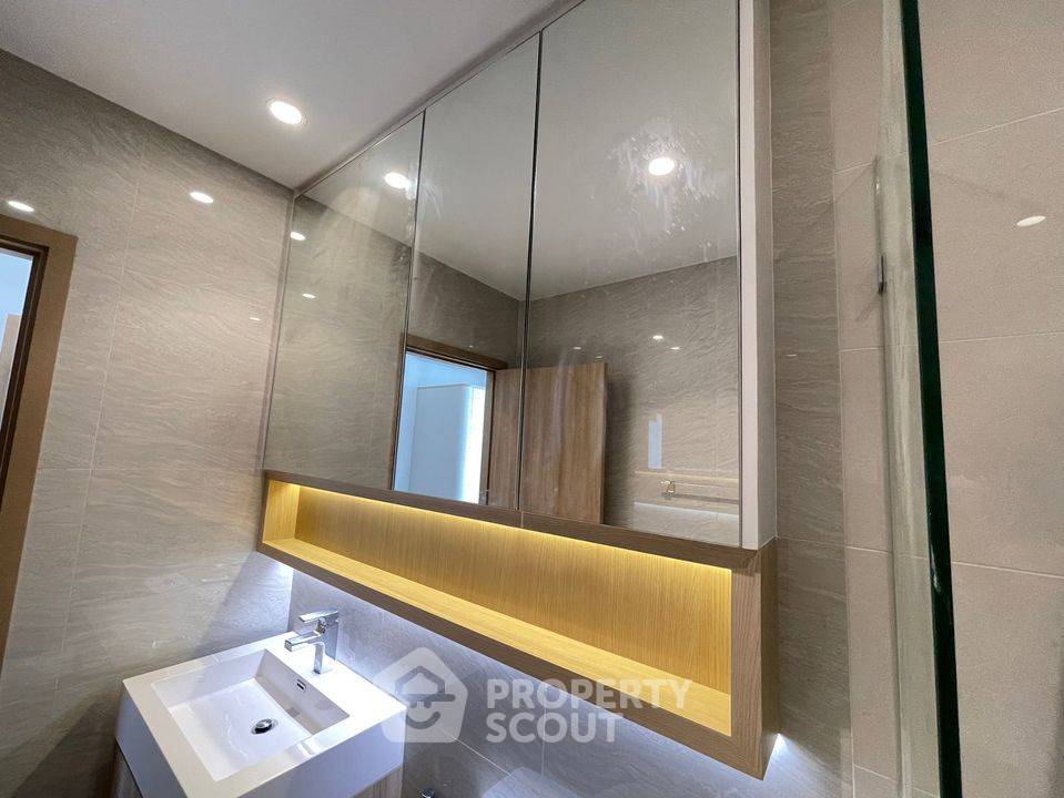 picture Pet-Friendly 2-BR At Maru Ladprao 15 Near MRT Ratchadaphisek (ID 984987) - 2/10
