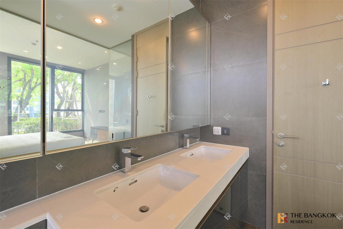 picture Ideal City Living at a Great Price THE ESSE at SINGHA COMPLEX near MRT Phetchaburi Station - 7/10