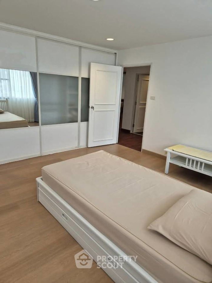 รูป คอนโด 3 ห้องนอน 200 ตร.ม. DS Tower 1 ย่าน BTS พร้อมพงษ์ (ID 3163794) - รูปที่ 4/22