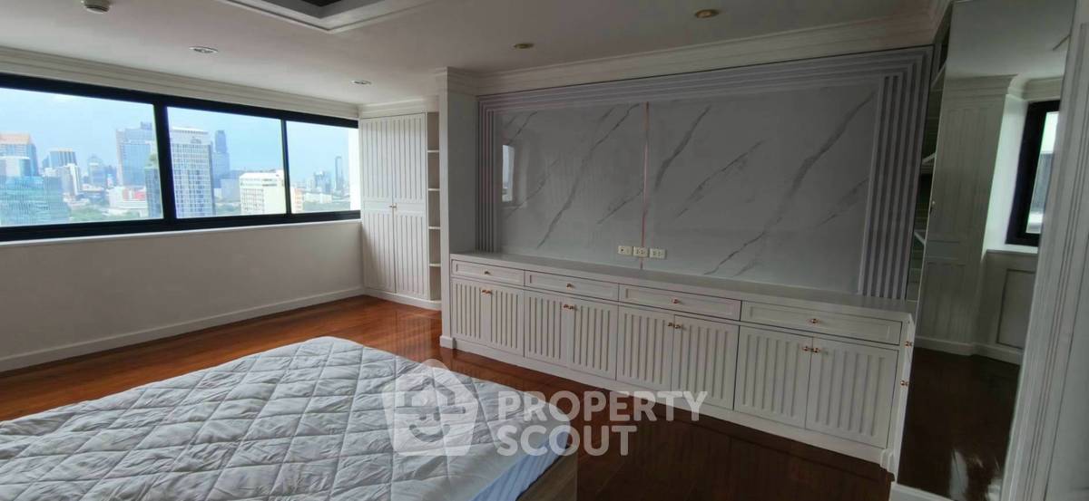 picture Pet-Friendly 3-BR President Park Condominium Near MRT Queen Sirikit (ID 3162889) - 8/19