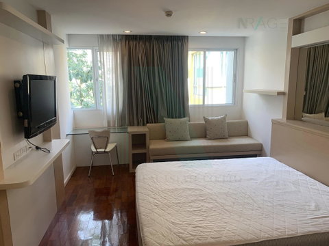 📌 ให้เช่าคอนโด สิริ ออน 8 อาคาร 1 ชั้น 8 3 ห้องนอน ขนาด 101 ตรม ใกล้ ห้างสรรพสินค้าโรบินสัน สุขุมวิท
