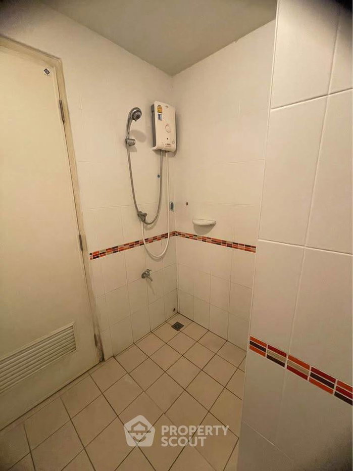 รูป ห้อง 1 ห้องนอน ชั้นสูง A Plus Condominium พัทยากลาง ขนาด 40 ตร.ม. (ID 2169457) - รูปที่ 10/15