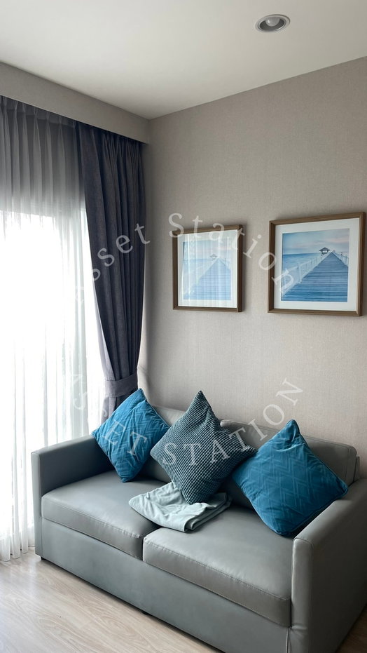 picture Noble Revolve Ratchada ð
Near MRT Cultural Centre, Esplanade, and Jodd Fairs. - 5/8