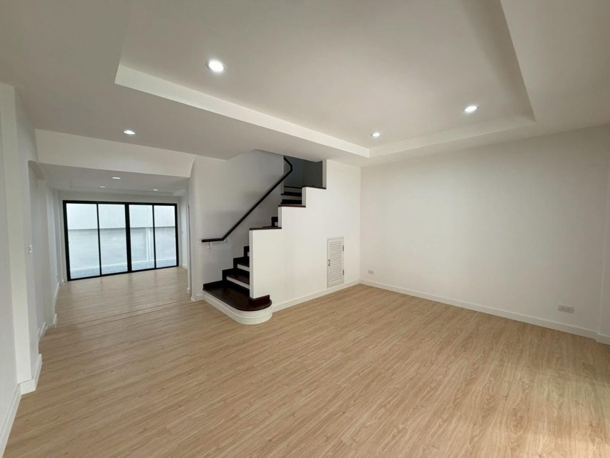 รูป ทาวน์โฮม3ชั้น รีโนเวทใหม่ หมู่บ้าน ศุภาลัย พาร์ค วิลล์ 2 พหลโยธิน-รามอินทรา กม.1 พหลโยธิน 48 แขวงอนุสาวรีย์ เขตบางเขน แต่งพร้อมอยู่ - รูปที่ 10/50