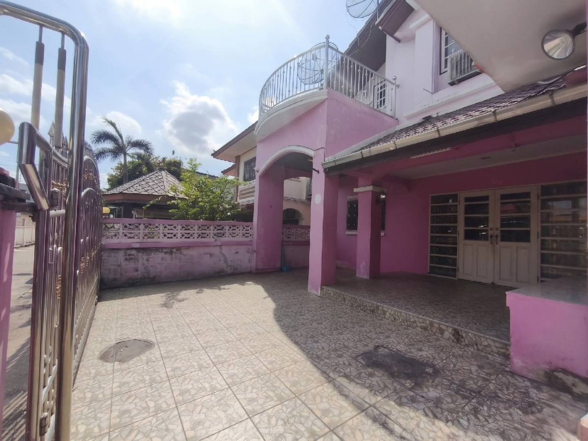 รูป 🔥 บ้านเดี่ยวหลังใหญ่ พุทธมณฑลสาย 2 – บางแค เหลือเพียง 4.29 ล้านบาท! 🏡 - รูปที่ 36/41