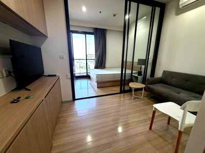 Condos for rent : FOR RENT    :  M Jatujak   (ST-02) (Close to BTS Morchit , MRT Jatujak )