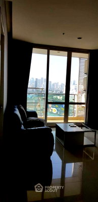 Condos for sale : 15th-Floor 2-BR Condo At T.C. Green Rama 9 Near MRT Phra Ram 9 (ID 1111878)
