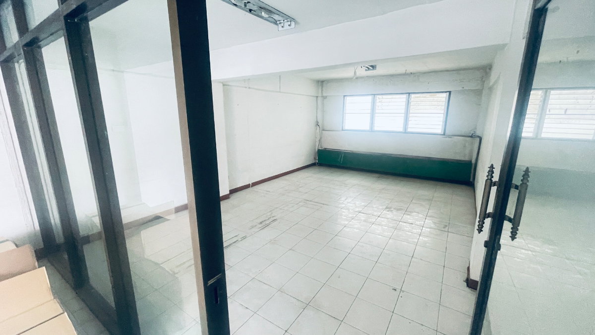 picture 5-Story Office + Staff Accommodation in Pinklao-Taling Chan Area - Only 15,000 THB/month - 9/38