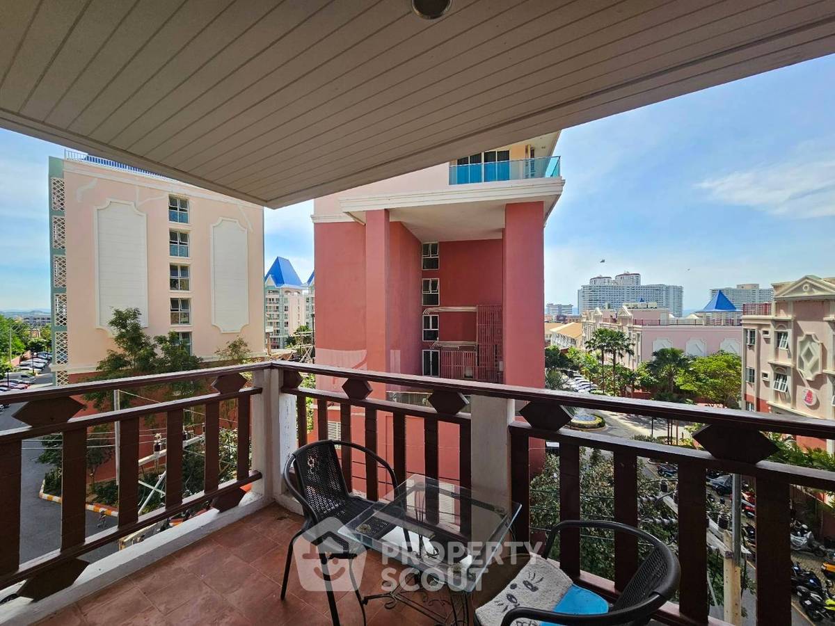picture Spacious 2-BR 92 Sqm At Royal Hill Resort Condominium (ID 1949301) - 8/14