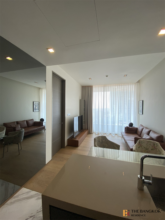 picture Saladaeng One near MRT Lumpini Station Convenient Travel, Great Value per Square Meter - 8/10