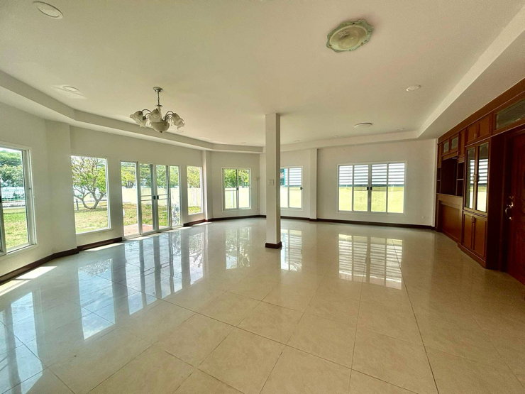 รูป ขายบ้านใหญ่ กลางเมือง วิวบึงหนองโคตร - รูปที่ 8/20