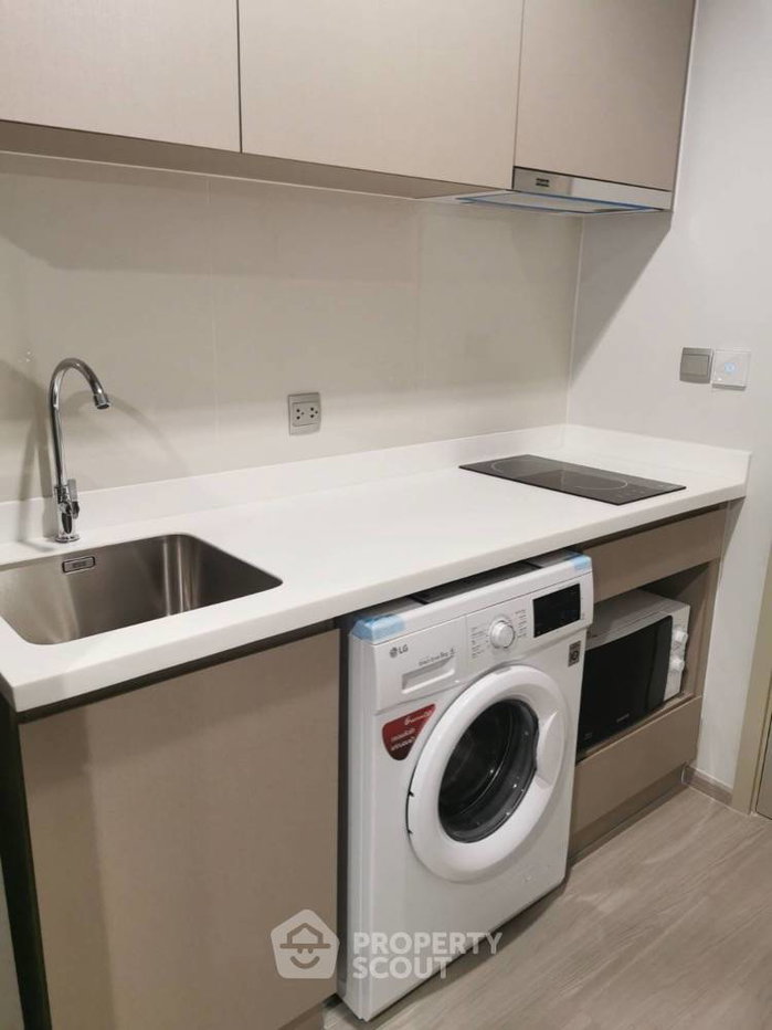 picture 30th-Floor 1-BR Life Ladprao, 90m To BTS Ha Yaek Lat Phrao (ID 402697) - 5/10