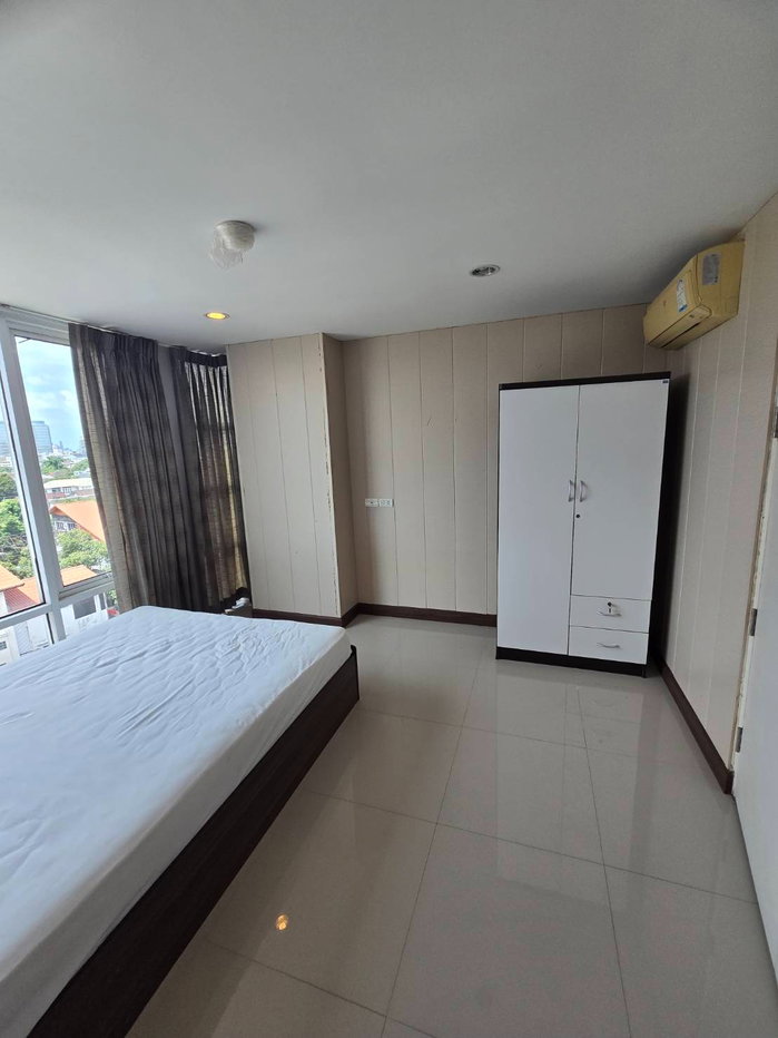 picture The Raffles Condominium 2 Bedroom - 26/34