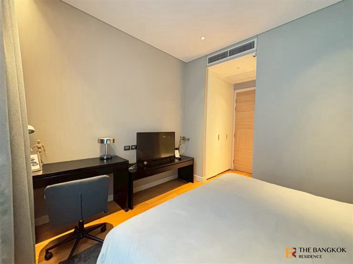 picture Sindhorn Residence - 6/10