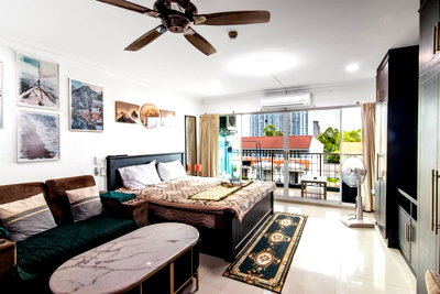 ขายคอนโด : Studio Condo for Sale Platinum Suites Condominiums Jomtien