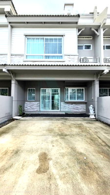 Townhouses for rent Bang Pu Industrial Estate : 📌 For Rent 2-story Townhouse VILLAGGIO SRINAKARIN - BANGNA 3 bedroom 3 bathroom