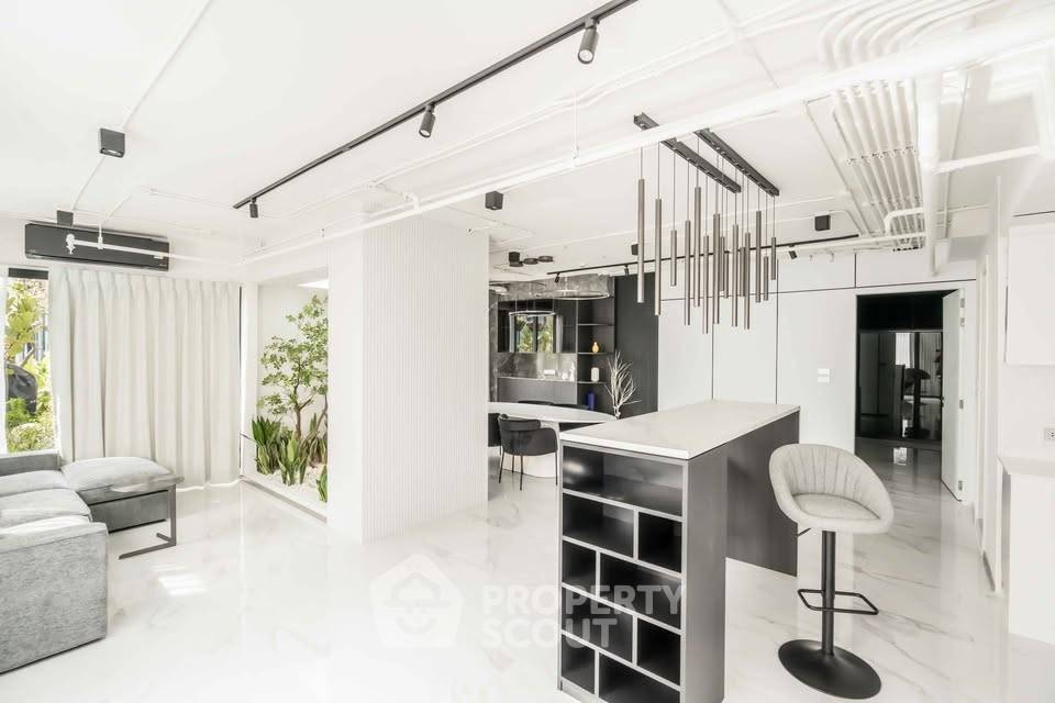 picture 197 Sqm 1-BR At Supalai Premier Place Asok, 21st Floor, MRT Phetchaburi (ID 3165385) - 25/26