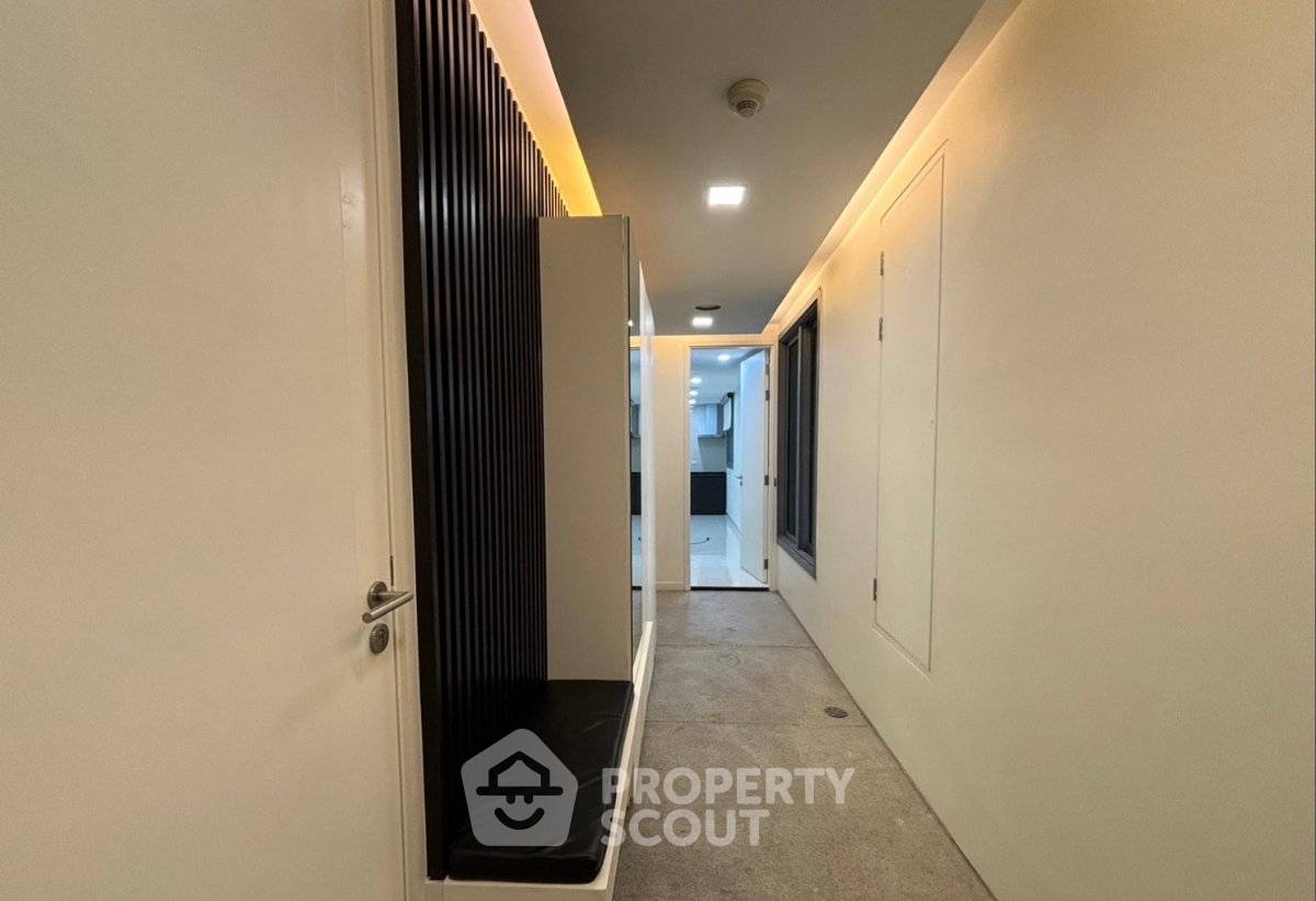 picture 24th-Floor 3-BR 225 Sqm At The Pano Rama 3 (ID 3156285) - 24/28