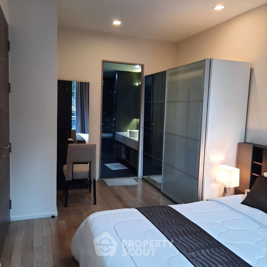picture Great Value 1-BR At Trapezo Sukhumvit 16, 300m To MRT Queen Sirikit (ID 891425) - 5/9