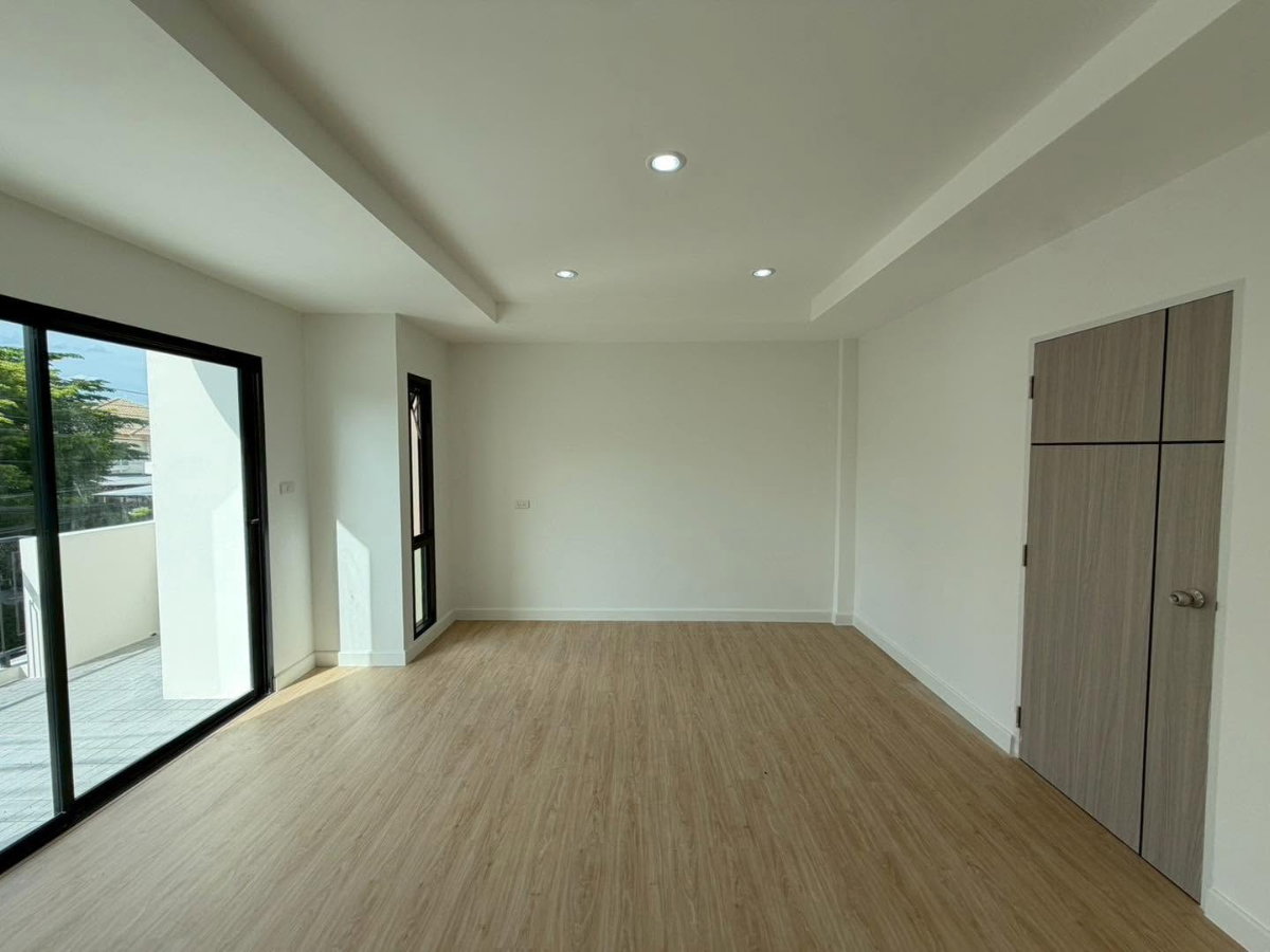 รูป ทาวน์โฮม3ชั้น รีโนเวทใหม่ หมู่บ้าน ศุภาลัย พาร์ค วิลล์ 2 พหลโยธิน-รามอินทรา กม.1 พหลโยธิน 48 แขวงอนุสาวรีย์ เขตบางเขน แต่งพร้อมอยู่ - รูปที่ 28/50