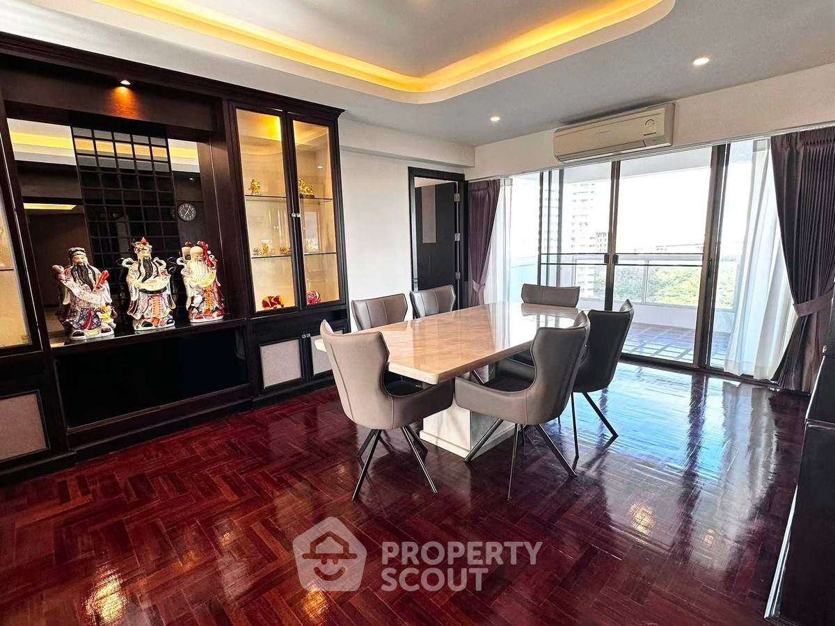 รูป ชั้น 15 คอนโด 3 ห้องนอน ขนาด 200 ตารางเมตร Riverside Villa Condominium 1 (ID 3165906) - รูปที่ 4/11
