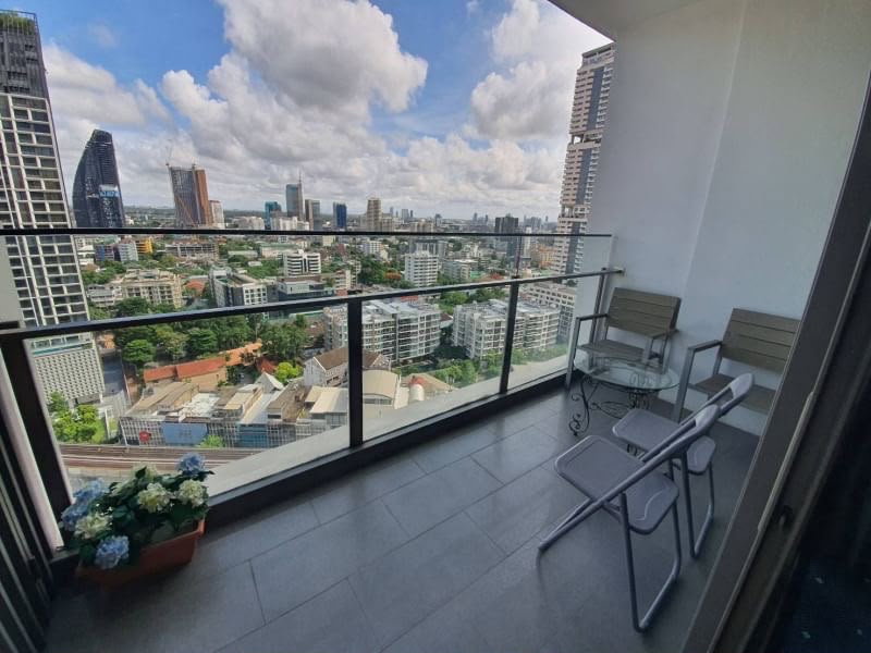รูป One Bed to let at Aequa Sukhumvit 49, spacious room 52 sq.m., beautiful view, near BTS Thonglor - รูปที่ 9/21
