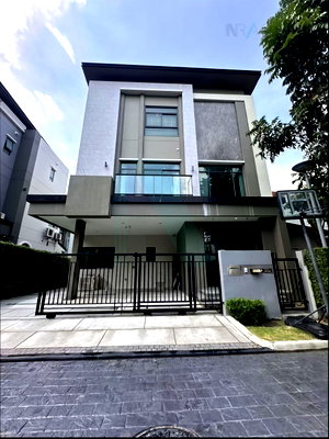บ้านเดี่ยว วิทยาลัยพณิชยการบางนา : 📌 ขายบ้านเดี่ยว โครงการ เดอะ เจนทริ สุขุมวิท 3 ชั้น 3 ห้องนอน 4 ห้องน้ำ