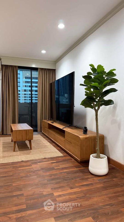 picture 200m To BTS Saint Louis | 1-BR Sampoom Garden Condominium (ID 2604658) - 5/10