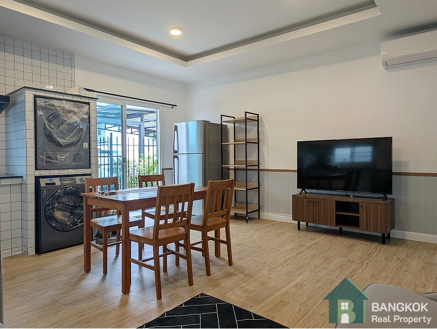 รูป หมู่บ้านสัมมากร | บ้านเดี่ยวสร้างใหม่ 2 ห้องนอน ให้เช่า - รูปที่ 4/12