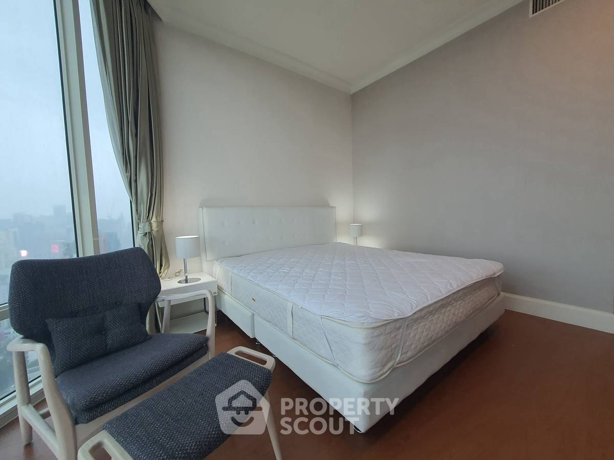 รูป คอนโด 2 ห้องนอน ชั้น 25 Royce Private Residences ใกล้ MRT สุขุมวิท (ID 3167197) - รูปที่ 12/18